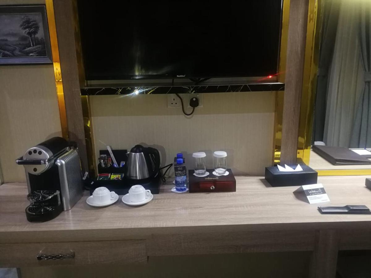 فندق لافيرا ان Lavera Inn Hotel Рияд Екстериор снимка