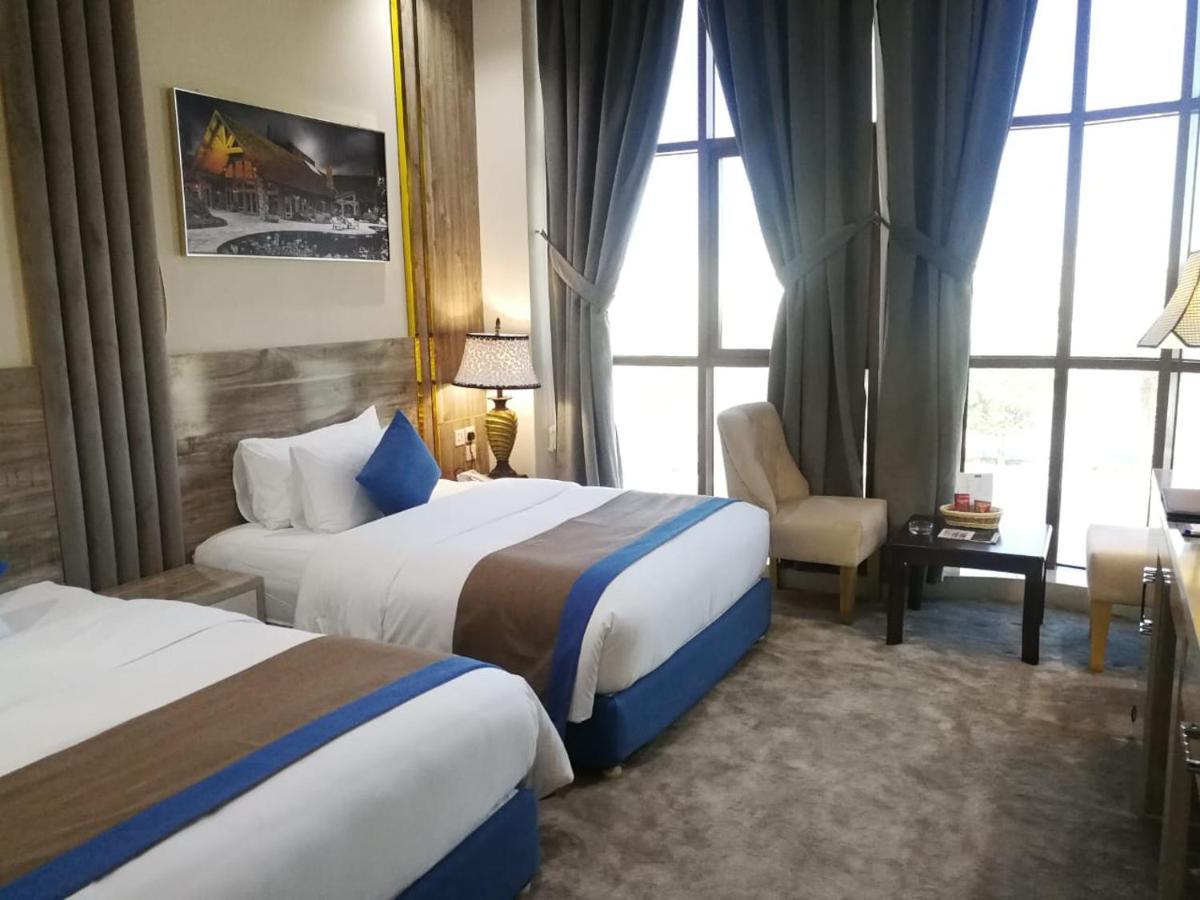 فندق لافيرا ان Lavera Inn Hotel Рияд Екстериор снимка