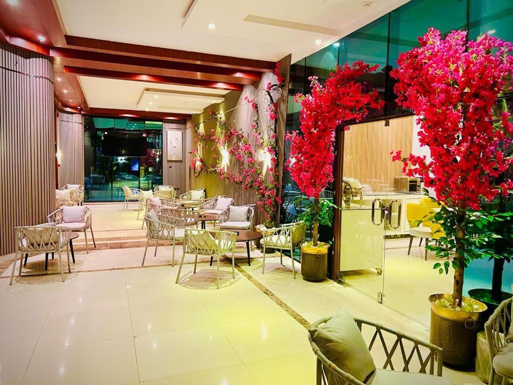 فندق لافيرا ان Lavera Inn Hotel Рияд Екстериор снимка
